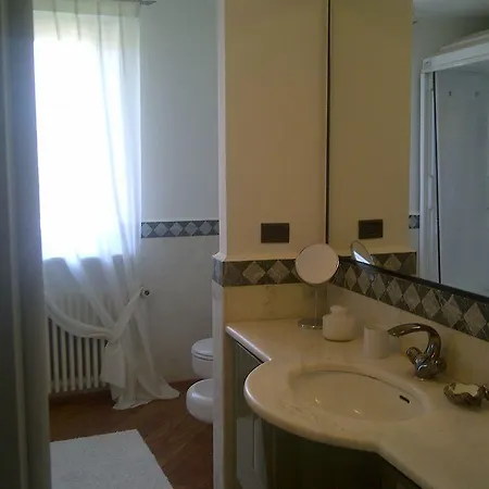La Casa Rosa 3*